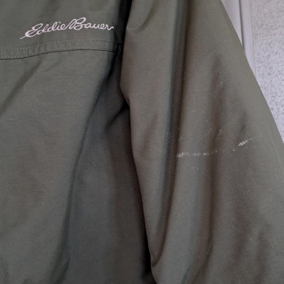 Eddie Bauer Weather Redge Down Winter Coat. - Picture 3 of 14